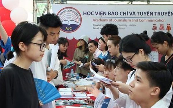 Các trường đại học công bố điểm sàn xét tuyển, dự kiến điểm chuẩn trúng tuyển năm 2020