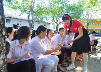 Chia sẻ của “Cô giáo một chân“ trước kỳ thi tốt nghiệp THPT