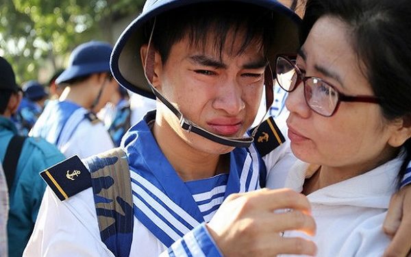 Đang học ĐH nhận được giấy gọi nghĩa vụ quân sự thì xử lý thế nào?