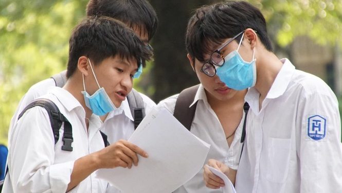 Điểm chuẩn tăng và chênh lệch lớn giữa các trường