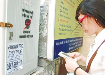 Dở khóc dở cười chuyện tân sinh viên tìm trọ: Giá “trên trời” nhưng chẳng khác gì phòng “biệt giam” trên phim