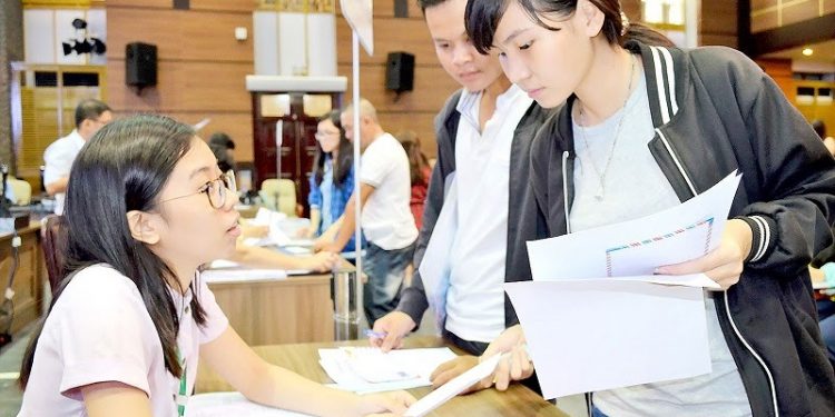 Đỗ NV1 và 2 nhưng muốn học ở trường NV2 có được không?