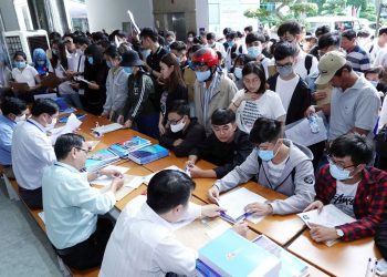 Hàng nghìn sinh viên có khả năng bị buộc thôi học và cảnh báo học vụ