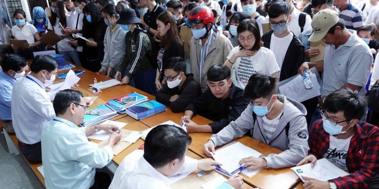 Hàng nghìn sinh viên có khả năng bị buộc thôi học và cảnh báo học vụ