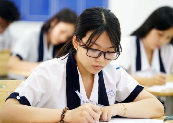 Học sinh không đi học thêm và nỗi lo con bị giáo viên trù dập