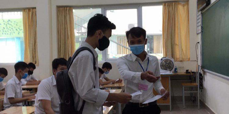 Kết thúc thi tốt nghiệp đợt hai: 4 thí sinh bị đình chỉ thi