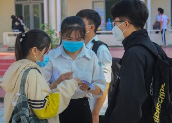 Ngày thi thứ 2 tốt nghiệp THPT đợt 2: Thí sinh thoải mái vì đề không khó