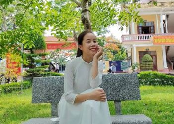 Nữ sinh đạt 10 điểm Văn tốt nghiệp THPT: Tổng kết 9,9, đi học chưa bao giờ điểm dưới 9,5