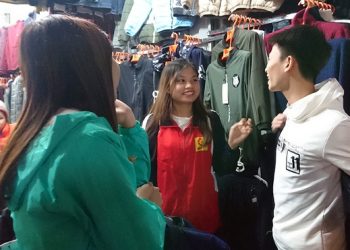 Tân sinh viên lần đầu xa nhà: Cái gì em cũng muốn mua