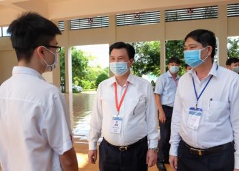 Thi Tốt nghiệp THPT đợt 2: Một thí sinh bị đình chỉ vì mang điện thoại vào phòng thi