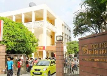 Choáng váng trước top 10 Trường Đại học sinh viên học hành vất vả nhất Việt Nam