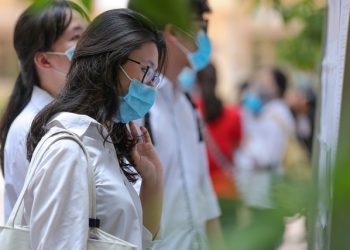 Xét tuyển đại học 2020 – 2021: May mắn và rủi ro sẽ rơi vào từng thí sinh