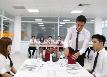 Chương trình đào tạo Ngành Quản trị nhà hàng và dịch vụ ăn uống