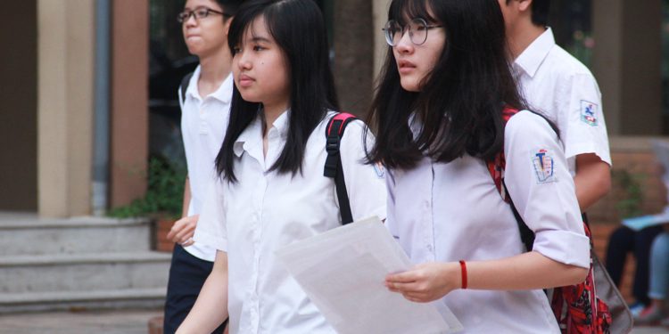 Công bố điểm chuẩn vào 10 của các trường chuyên tại Hà Nội