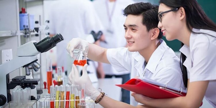 Ngành Dược học