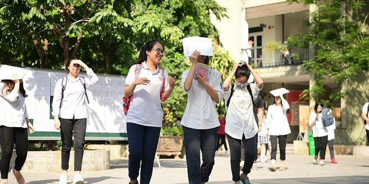 Những trường Đại học khối D điểm thấp ở Hà Nội